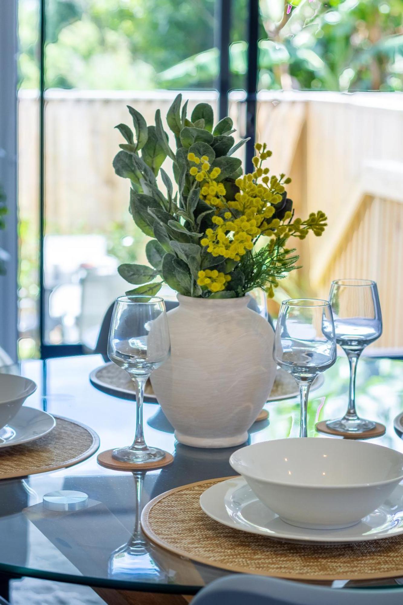 Conveniently Located 2Br Townhouse In West Akl Apartment Auckland Ngoại thất bức ảnh